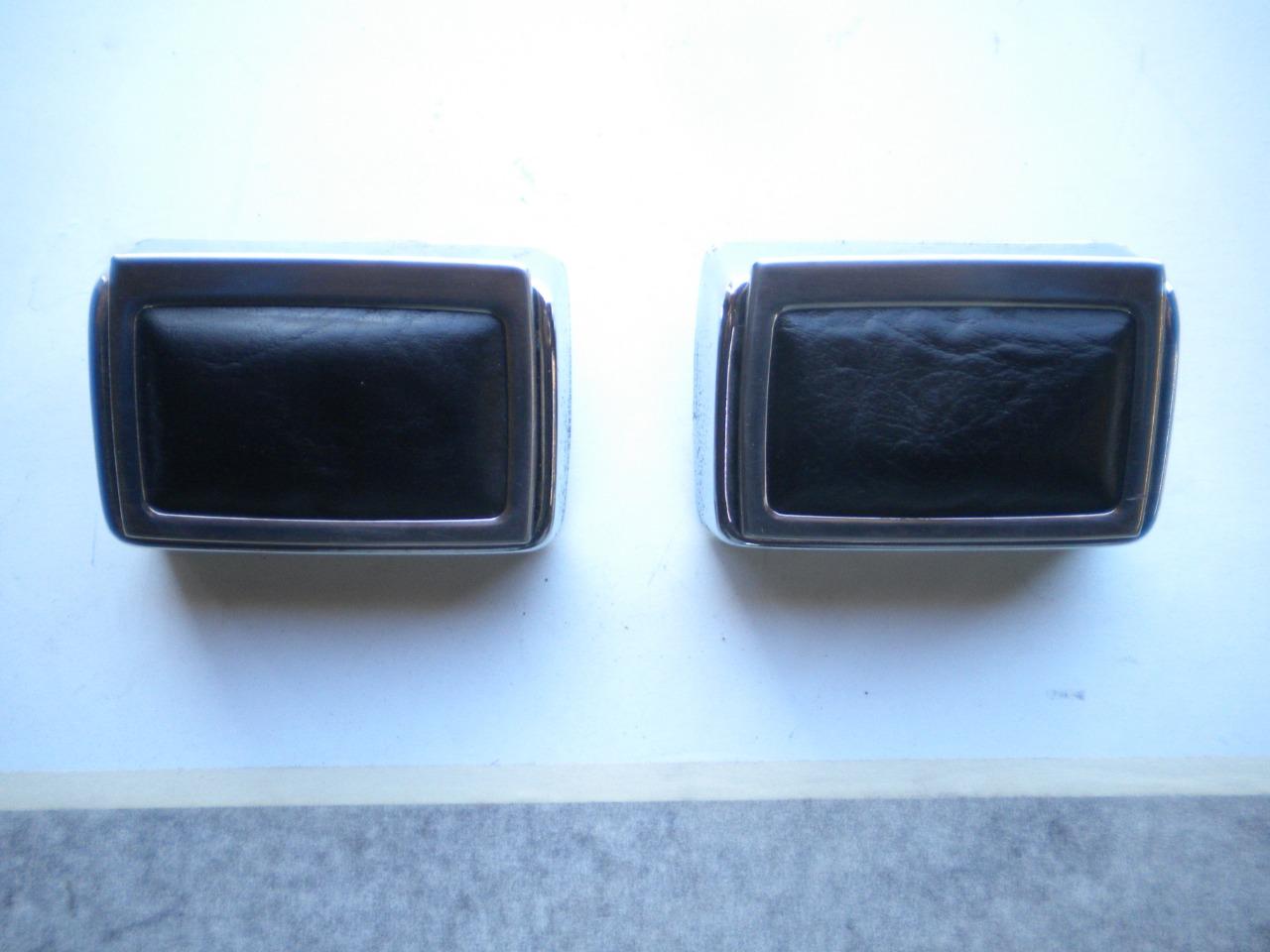 Jeu de cendrier r8 gordini LesAnciennes.com