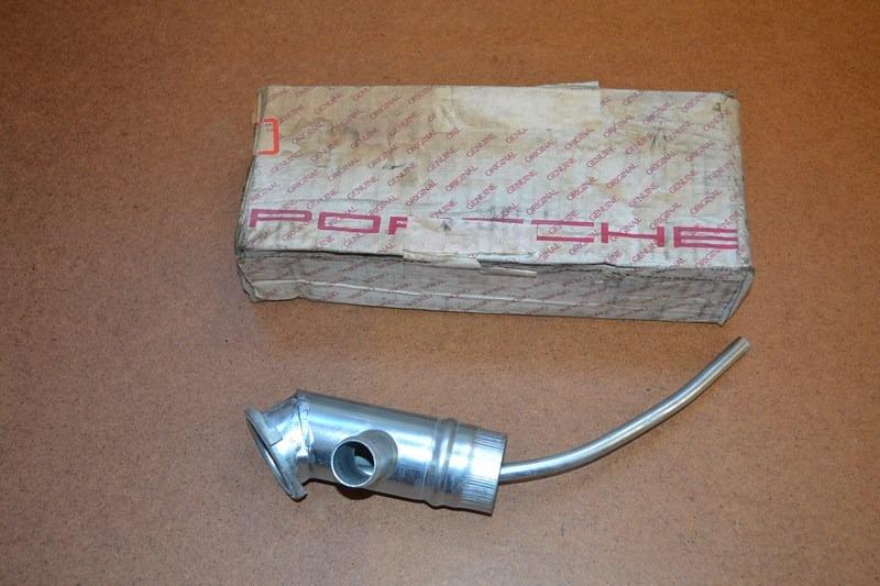 Goulotte remplissage huile PORSCHE 911 classic LesAnciennes.com