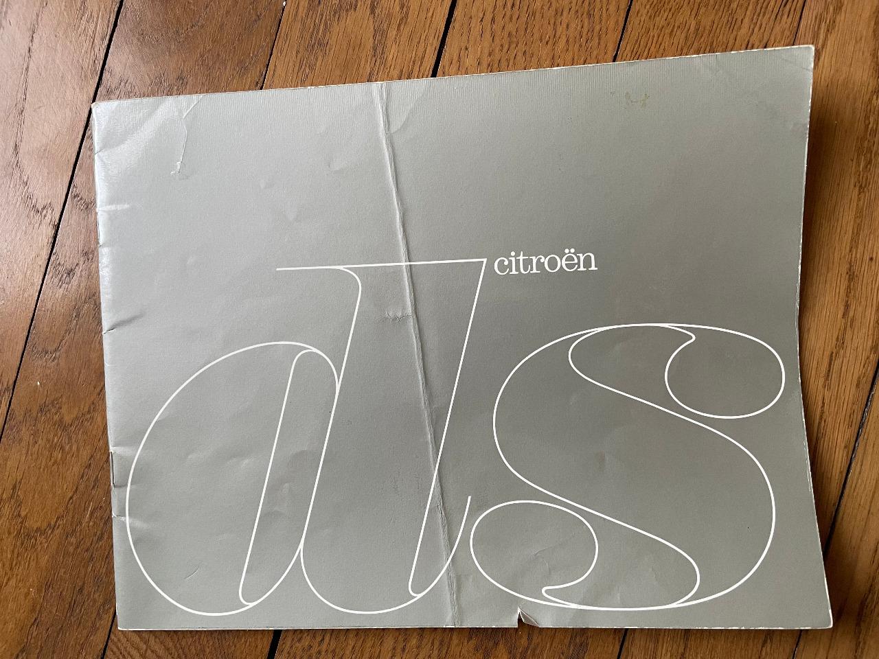 Citroën DS CATALOGUE BROCHURE 1963 LesAnciennes.com