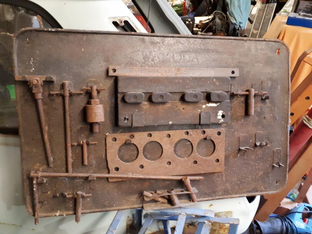 Pièces RENAULT 4CV LesAnciennes.com