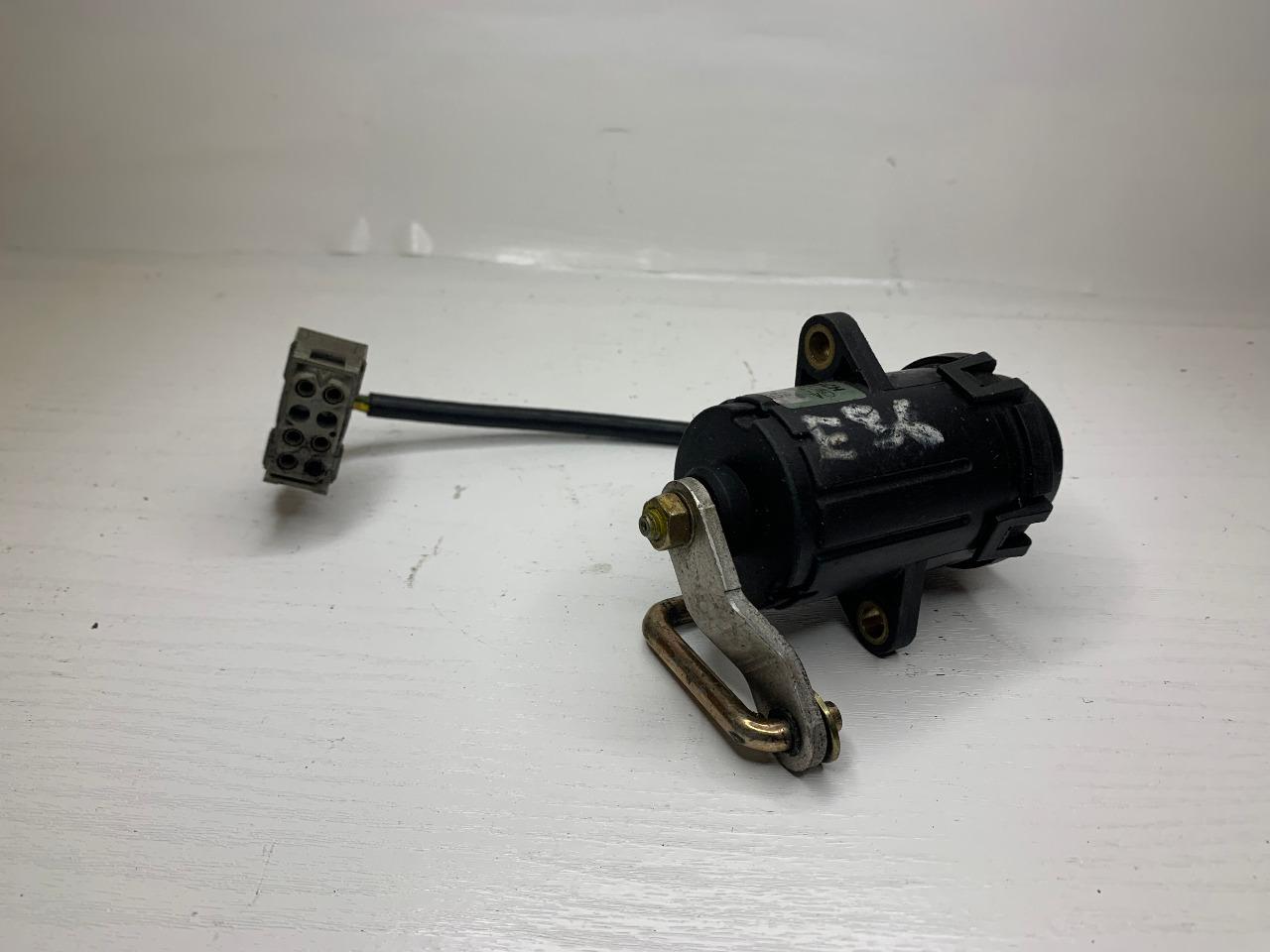 Potentiomètre BMW E36/34/39/38/318/325/525/725 TDS LesAnciennes.com