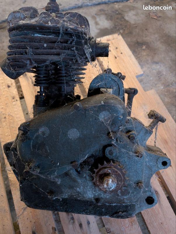 Peugeot 350 P112 LesAnciennes.com