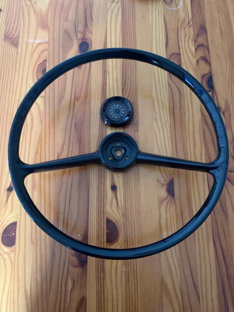 Volant "Quillery" RENAULT 4 (R4) 1ère série LesAnciennes.com