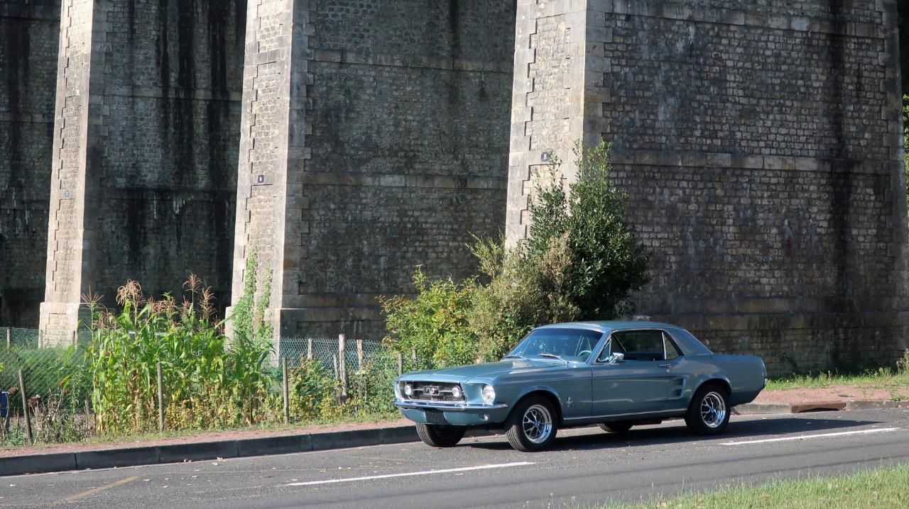 FORD Mustang Coupé - 1967 LesAnciennes.com
