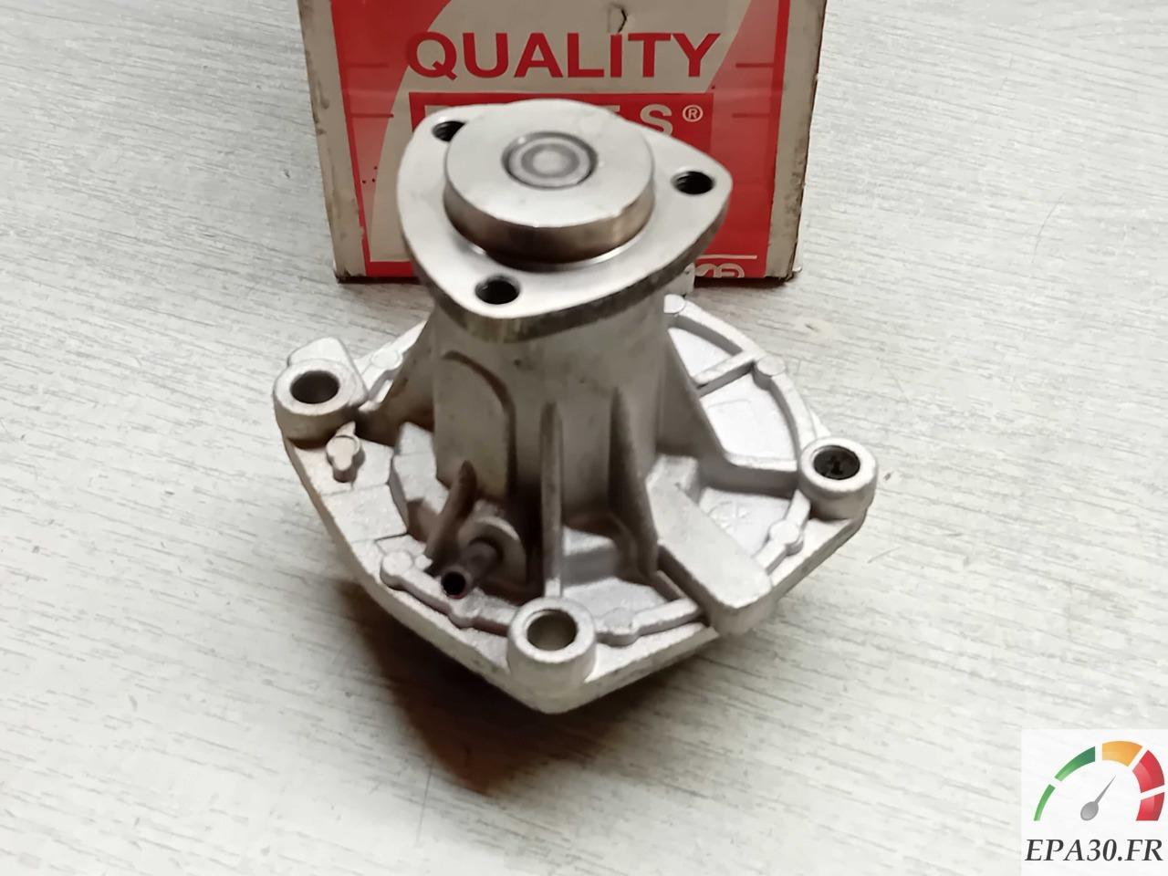 4864566A POMPE A EAU JEEP CHEROKEE XJ 2.5TD VM425 LesAnciennes.com