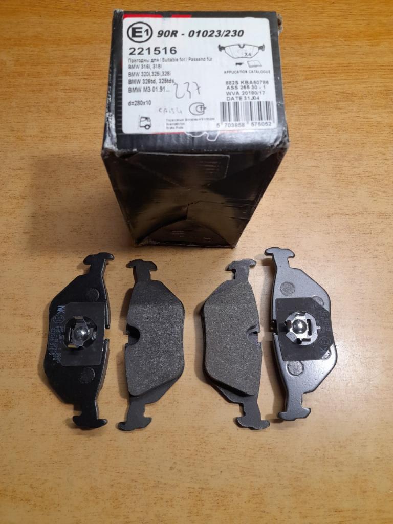 Plaquettes de frein arrière Bmw E36 LesAnciennes.com