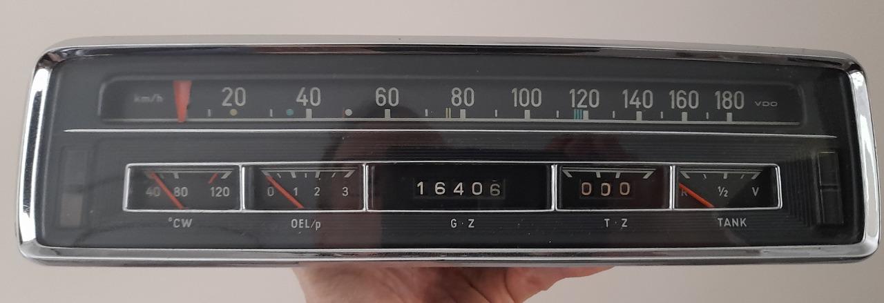 Combiné bloc compteur Mercedes Benz 220 W128 W180 LesAnciennes.com