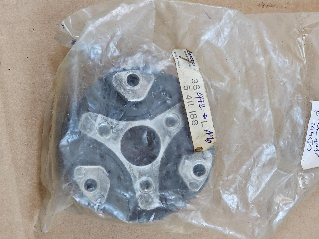 Accouplement flector neuf CITROEN SM LesAnciennes.com