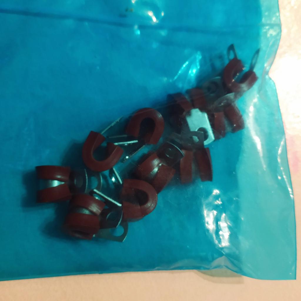 Deux sachets clips neufs LesAnciennes.com