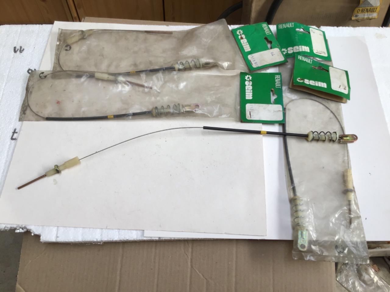 CÂBLE D’ACCÉLÉRATEUR NEUF RENAULT 6 (R6). R1180 LesAnciennes.com