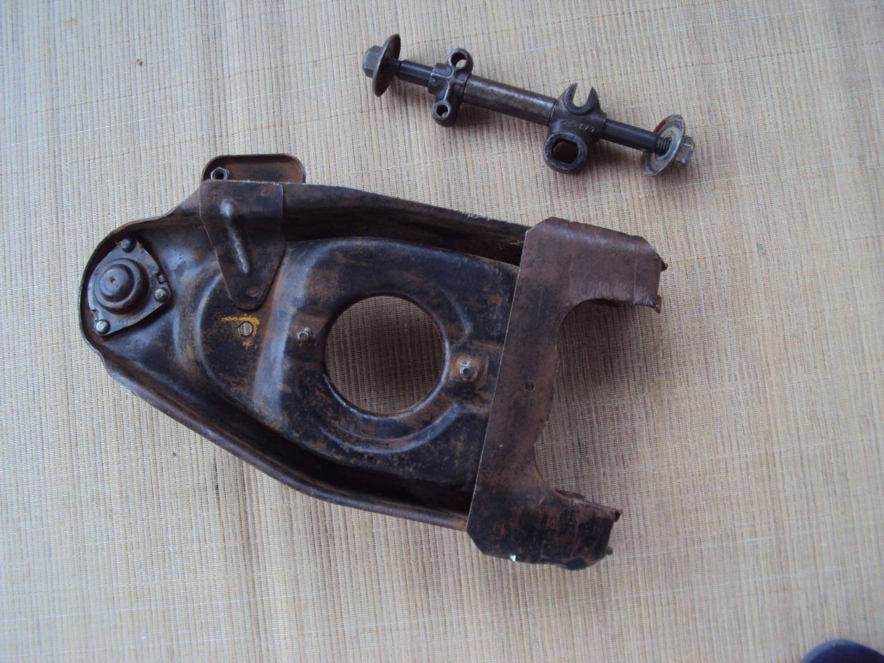 Triangle RENAULT 8 (R8) GORDINI LesAnciennes.com