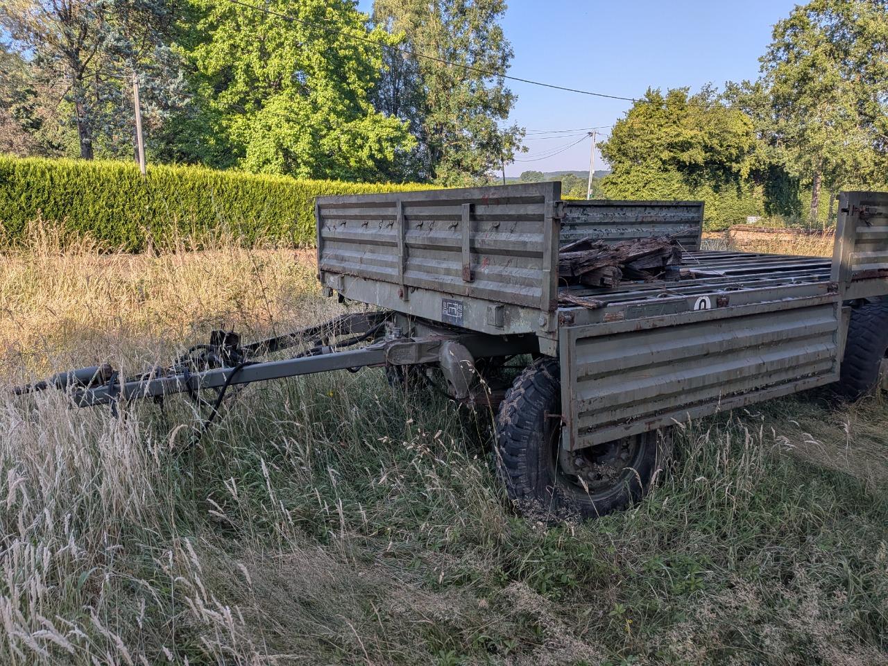 SIMCA Marmon et autres militaire ou pompier LesAnciennes.com