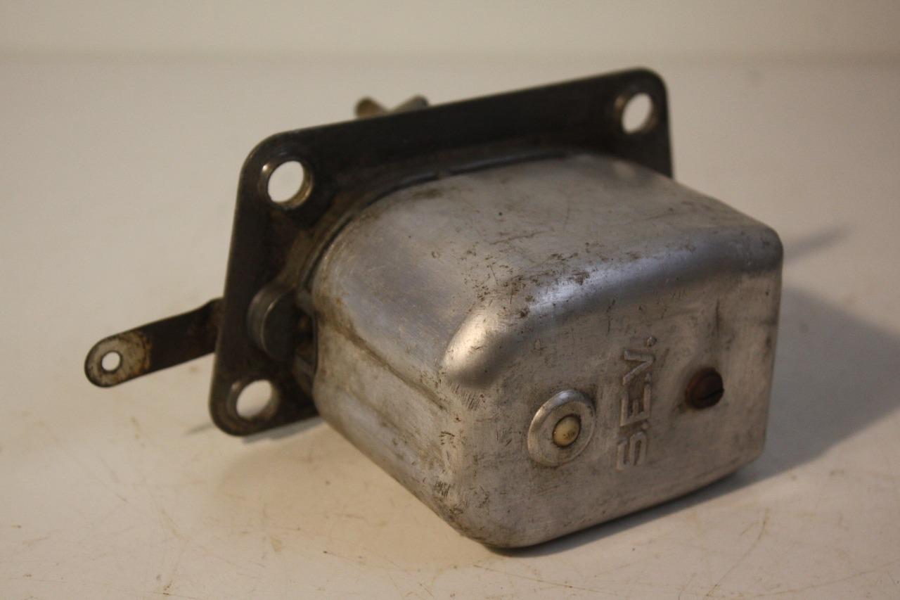 Moteur d’essuie-glace SEV 12V Renault 8 R8 10 R10 LesAnciennes.com