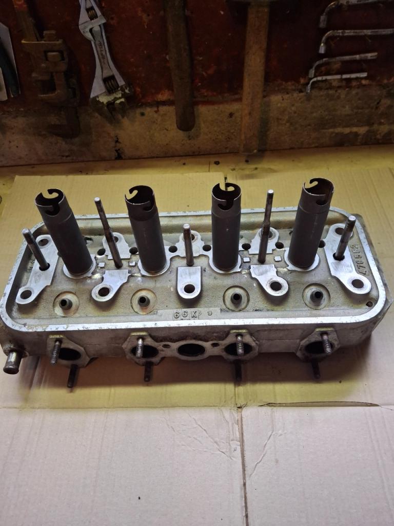 Culasse PEUGEOT 403 LesAnciennes.com