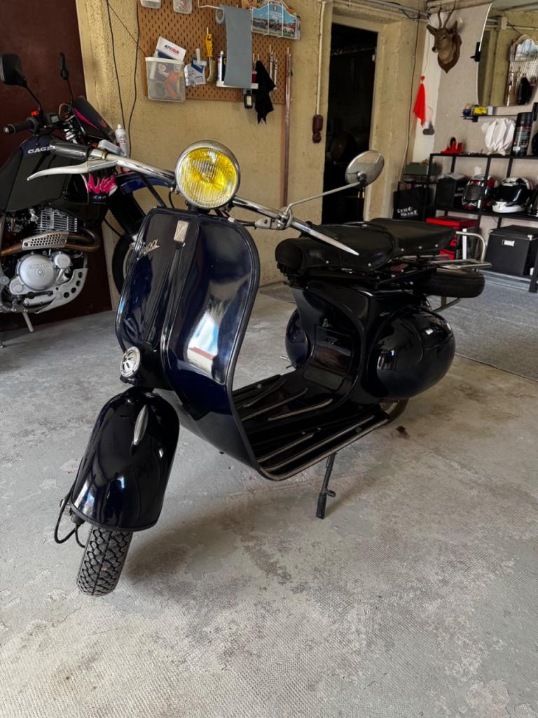 ACMA Vespa 125 CM - 1955 LesAnciennes.com