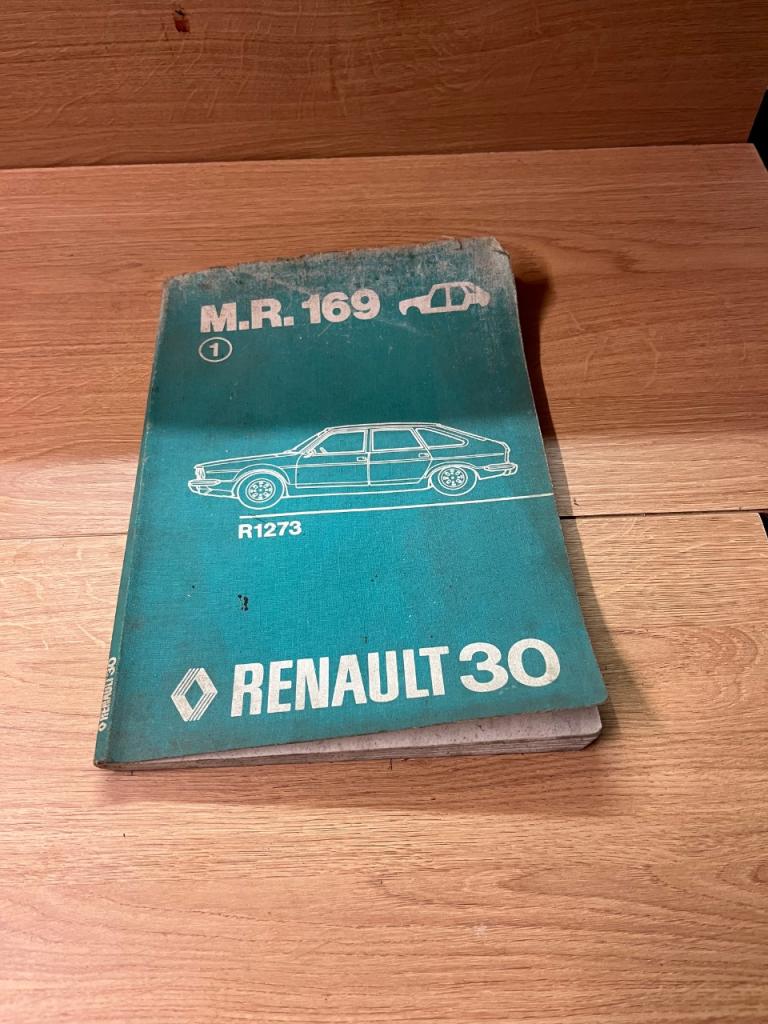 Manuel pièces détachées Renault R30. LesAnciennes.com