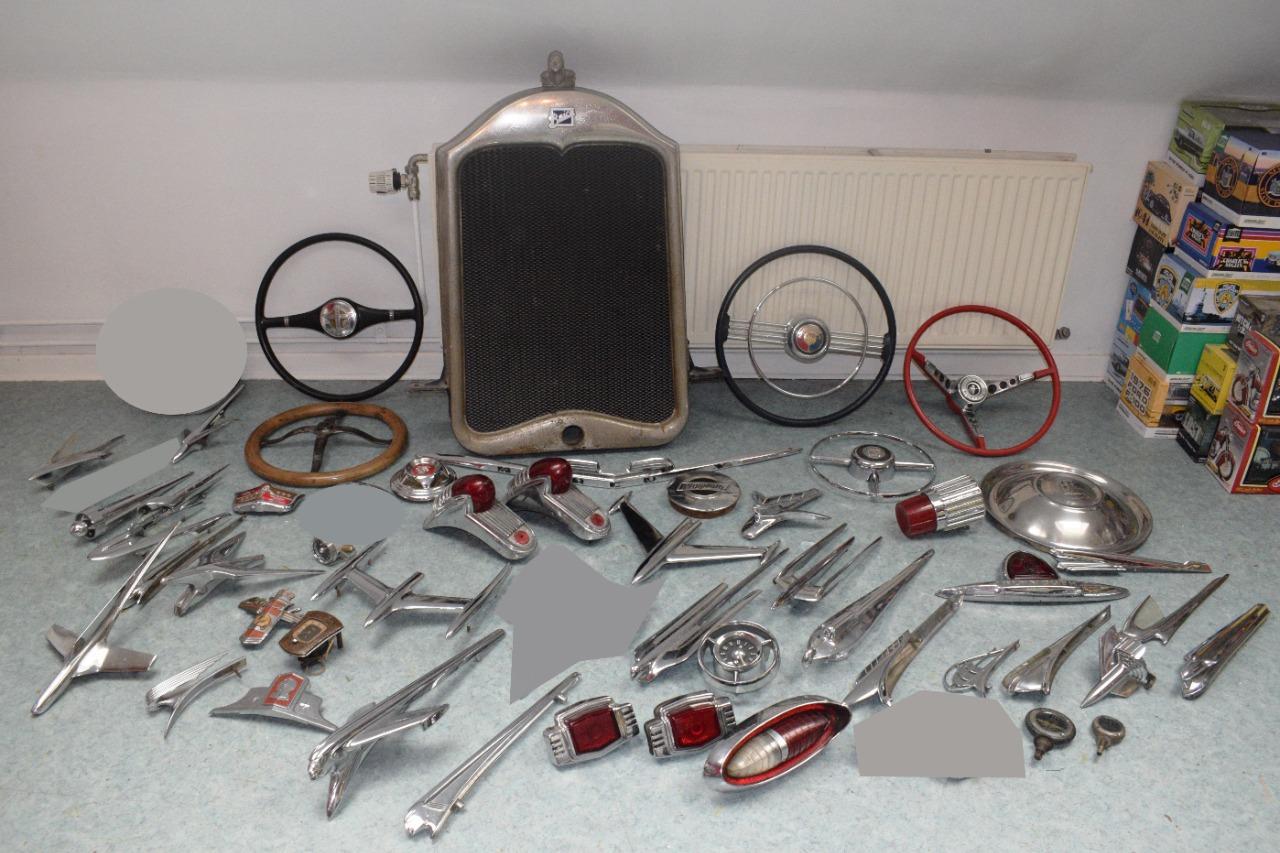 Collection complète 47 pièces automobiles LesAnciennes.com