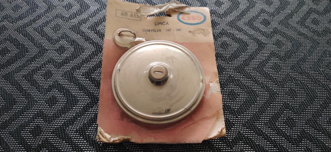 Bouchon d'essence SIMCA Chrysler 160 180 LesAnciennes.com