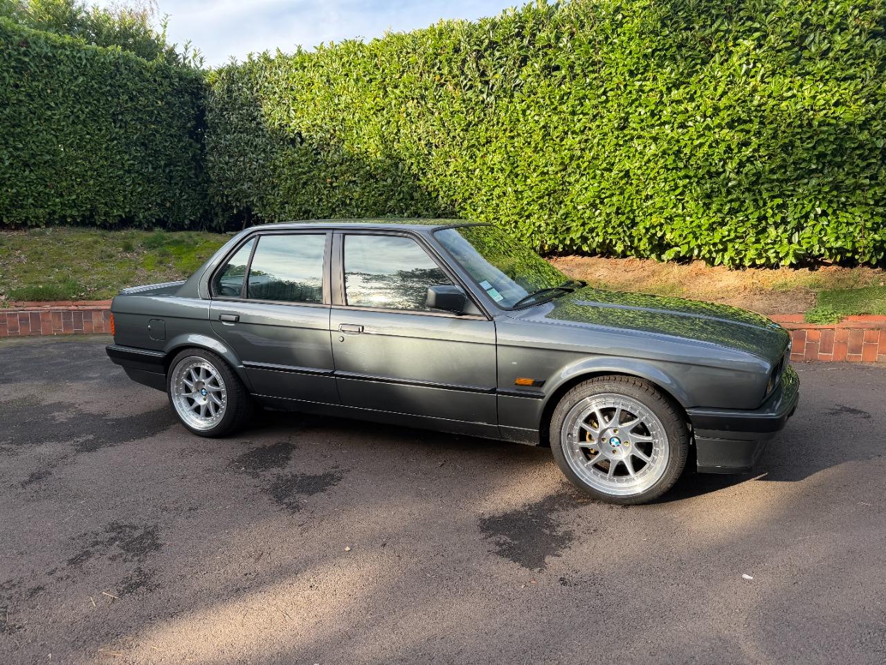 BMW 320 e30 - 1988 LesAnciennes.com