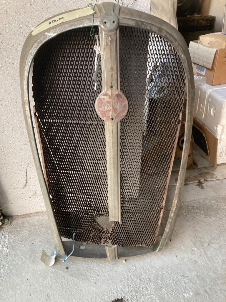 Calandre HOTCHKISS 680 LesAnciennes.com