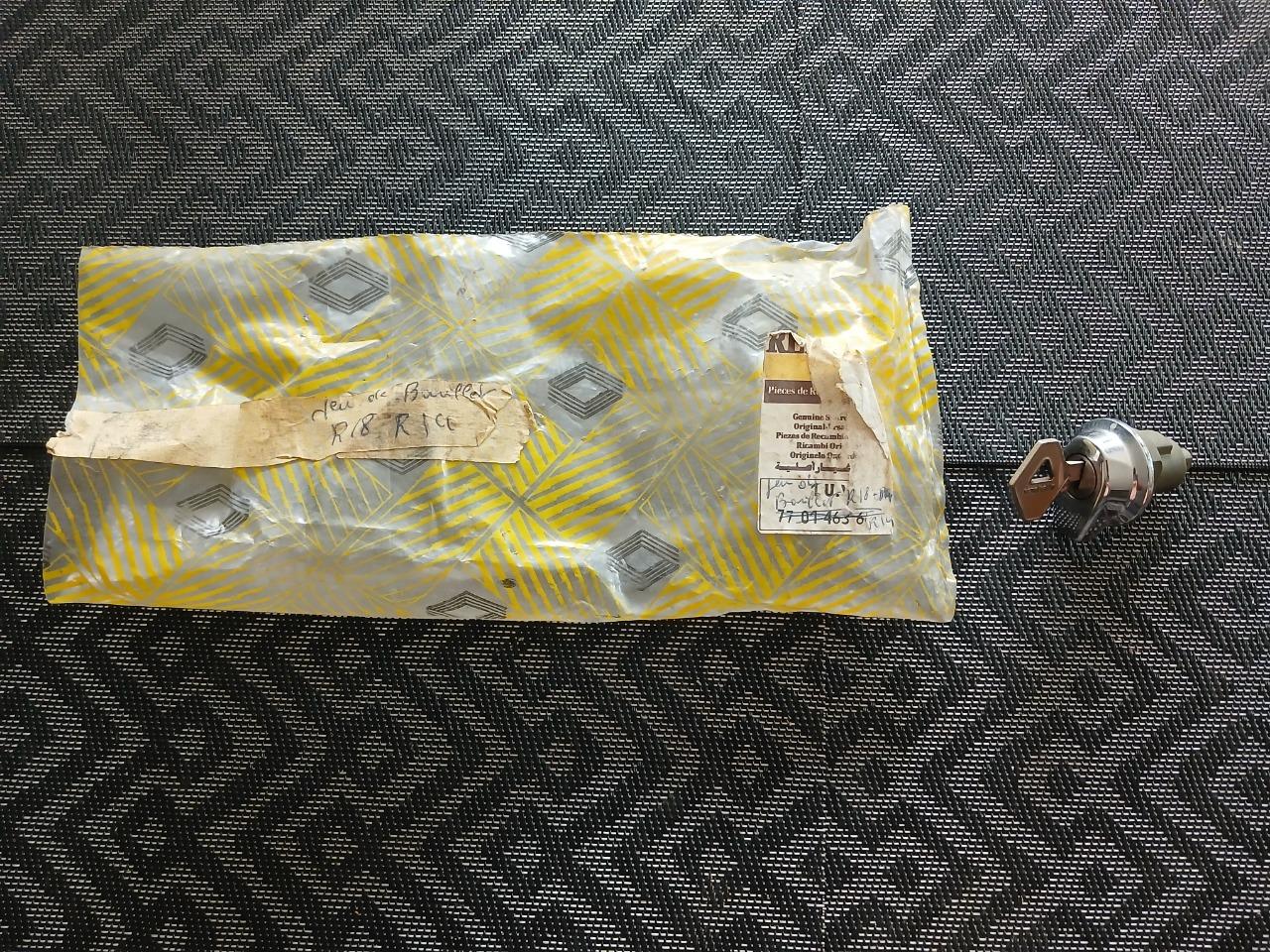 Verrou de coffre RENAULT 18 (R18) LesAnciennes.com