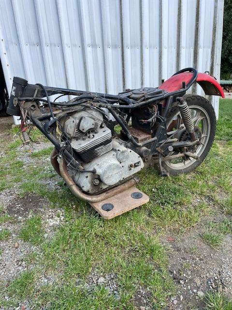 Pièces DUCATI 350 sport desmo LesAnciennes.com