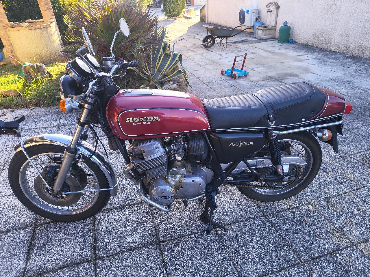 HONDA CB 750 F - 1976 LesAnciennes.com