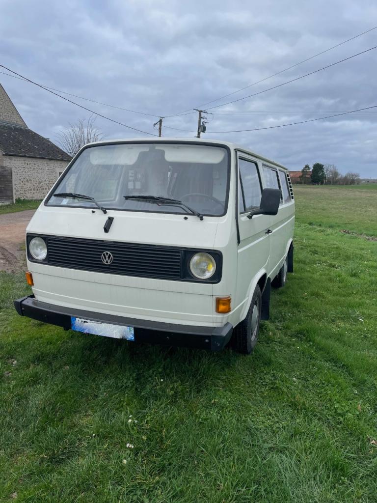 VOLKSWAGEN Combi - 1980 LesAnciennes.com