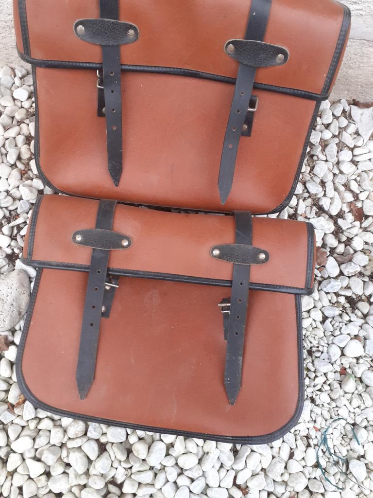 Pièces MOBYLETTE MOTOBECANE , PEUGEOT, etc ... LesAnciennes.com