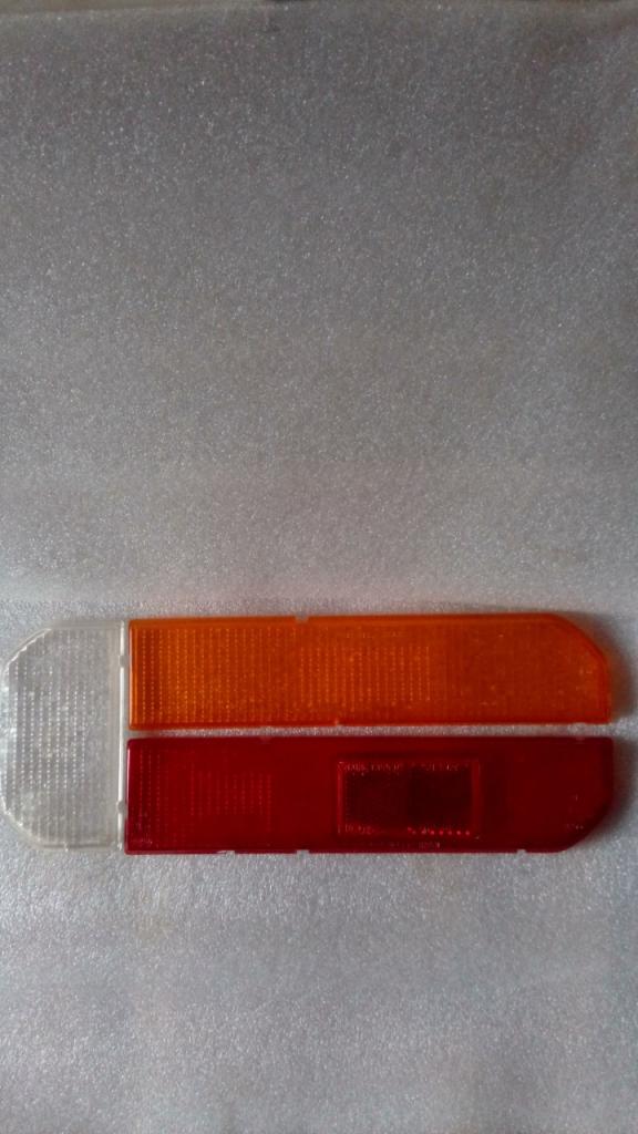 Cabochon feux AR LANCIA Beta coupe LesAnciennes.com