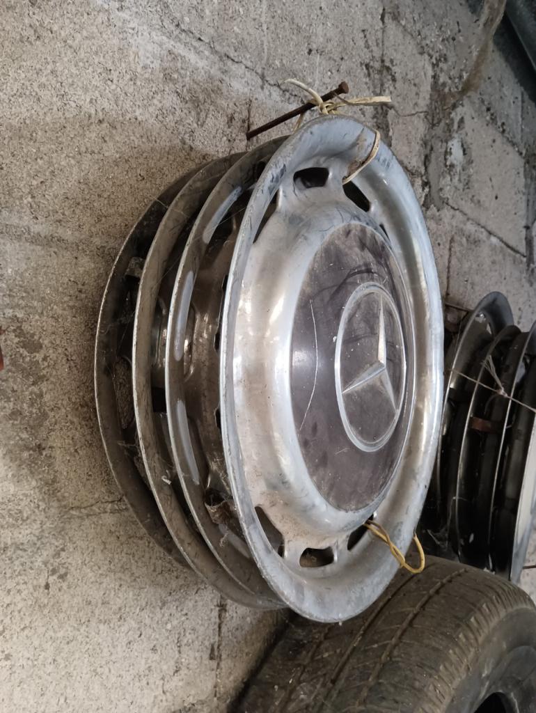 Enjoliveurs MERCEDES Classe E W123 LesAnciennes.com