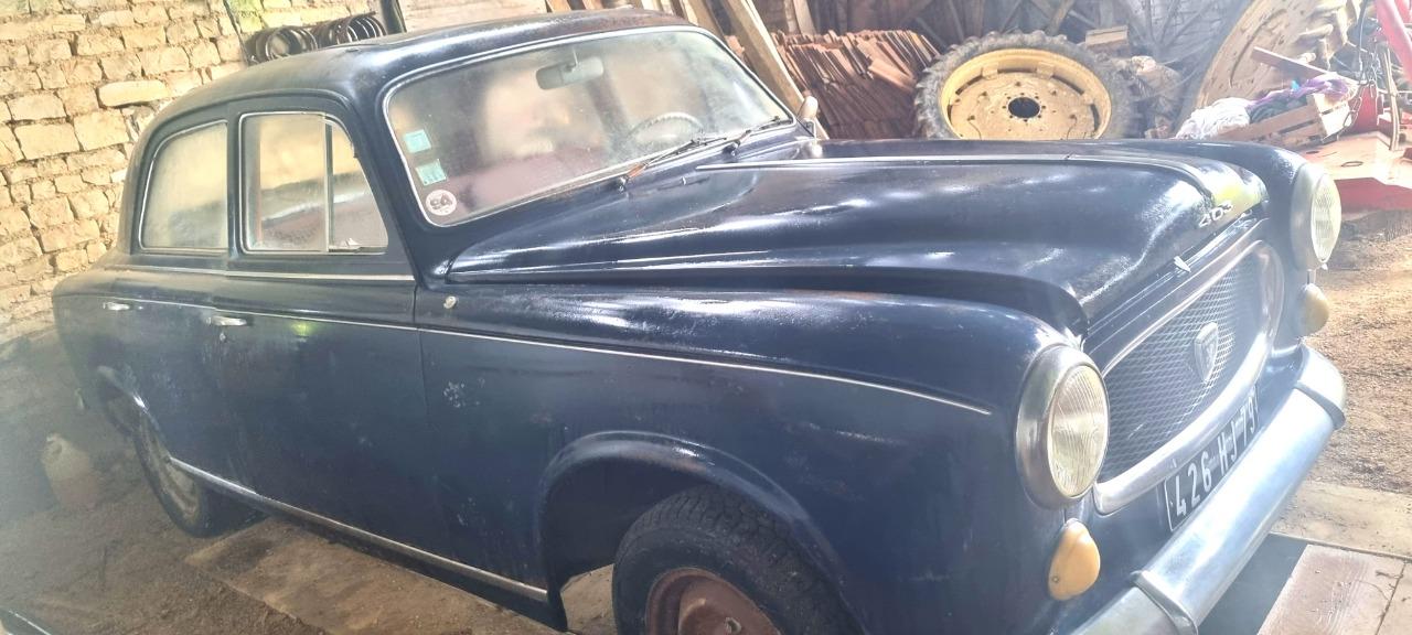 PEUGEOT 403 Berline - 1963 LesAnciennes.com