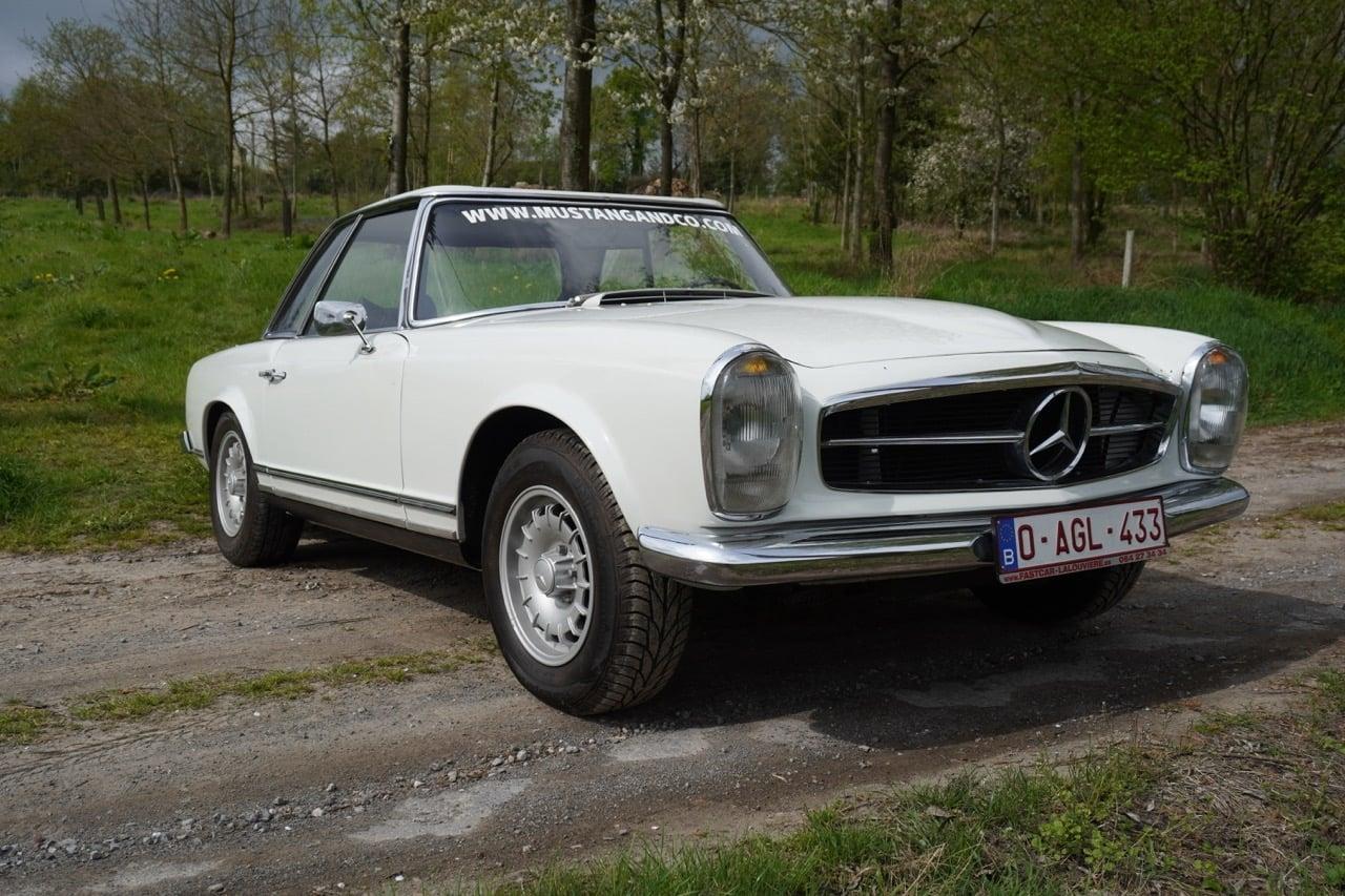 1968 Mercedes-Benz 280SL ‘Pagoda’ W113 LesAnciennes.com