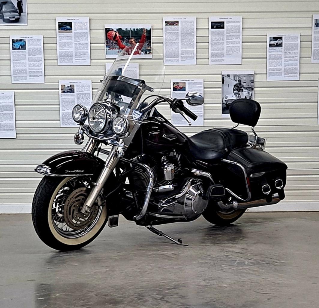 HARLEY DAVIDSON ROAD KING CLASSIC 1450CM3 - 2006 LesAnciennes.com