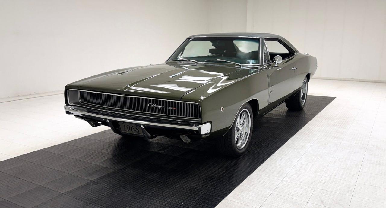 1968 Dodge Charger Hardtop LesAnciennes.com