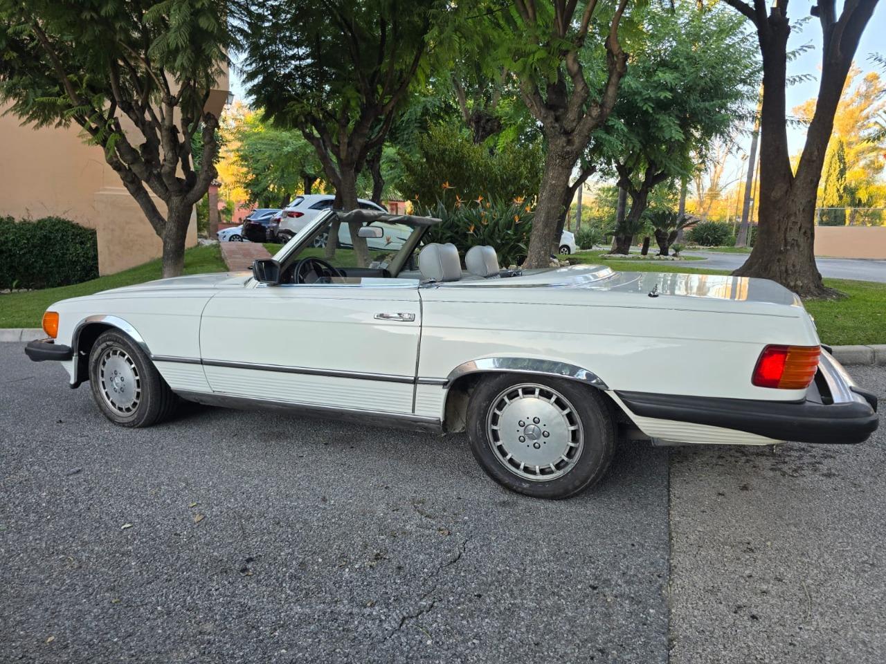 MERCEDES 450 SL R107 - 1980 LesAnciennes.com