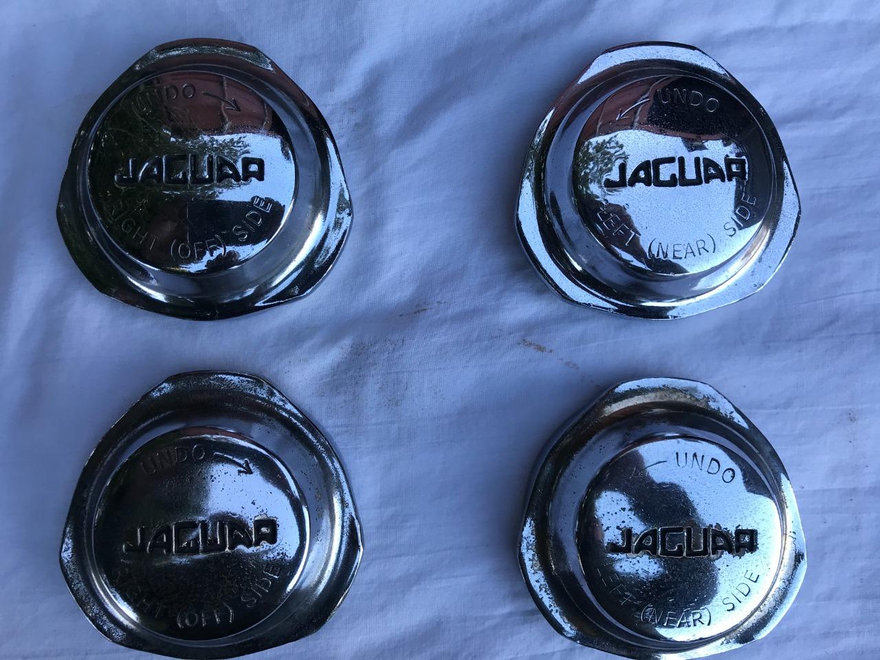 Ecrous JAGUAR Type E LesAnciennes.com