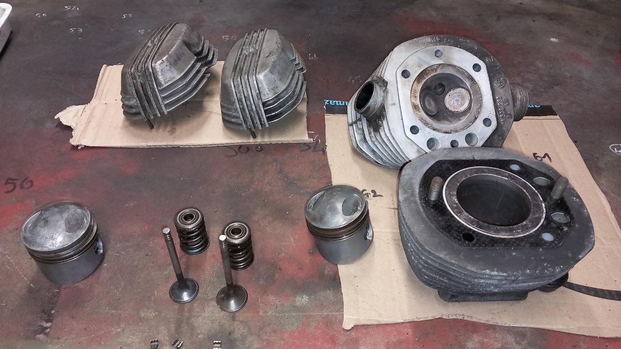 Lot de pièces BMW R45 LesAnciennes.com