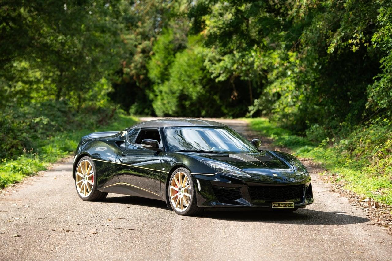 2018 Lotus Evora Sport 410 JPS Edition (1 of 5) LesAnciennes.com