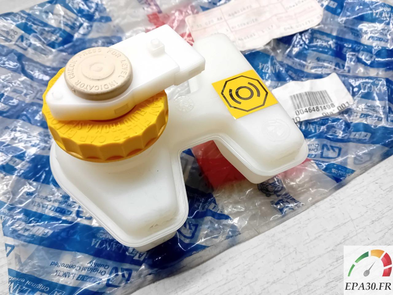 46481498 RESERVOIR BOCAL FREIN FIAT 126 BIS LesAnciennes.com