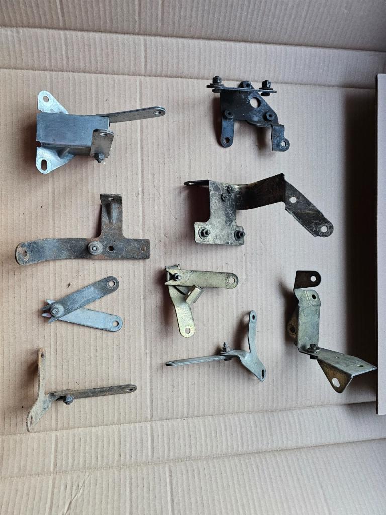 Support de klaxon CITROEN DS LesAnciennes.com