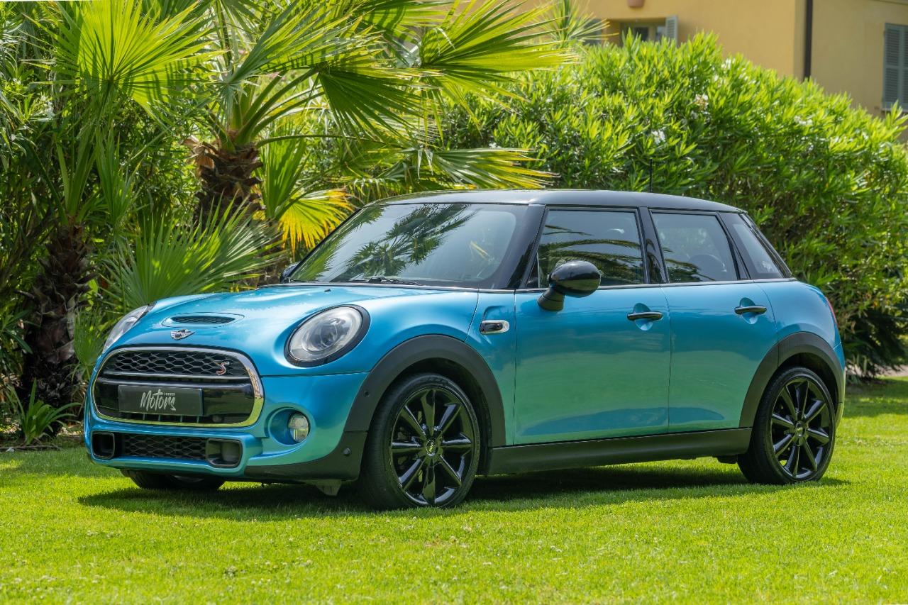 MINI Cooper S F55 BORLA LesAnciennes.com