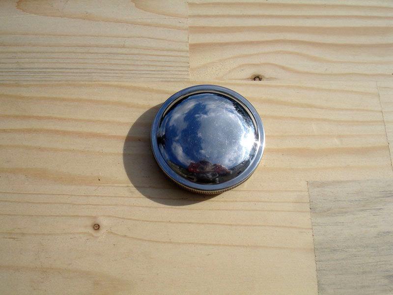 Bouchon de réservoir diamètre 73mm LesAnciennes.com