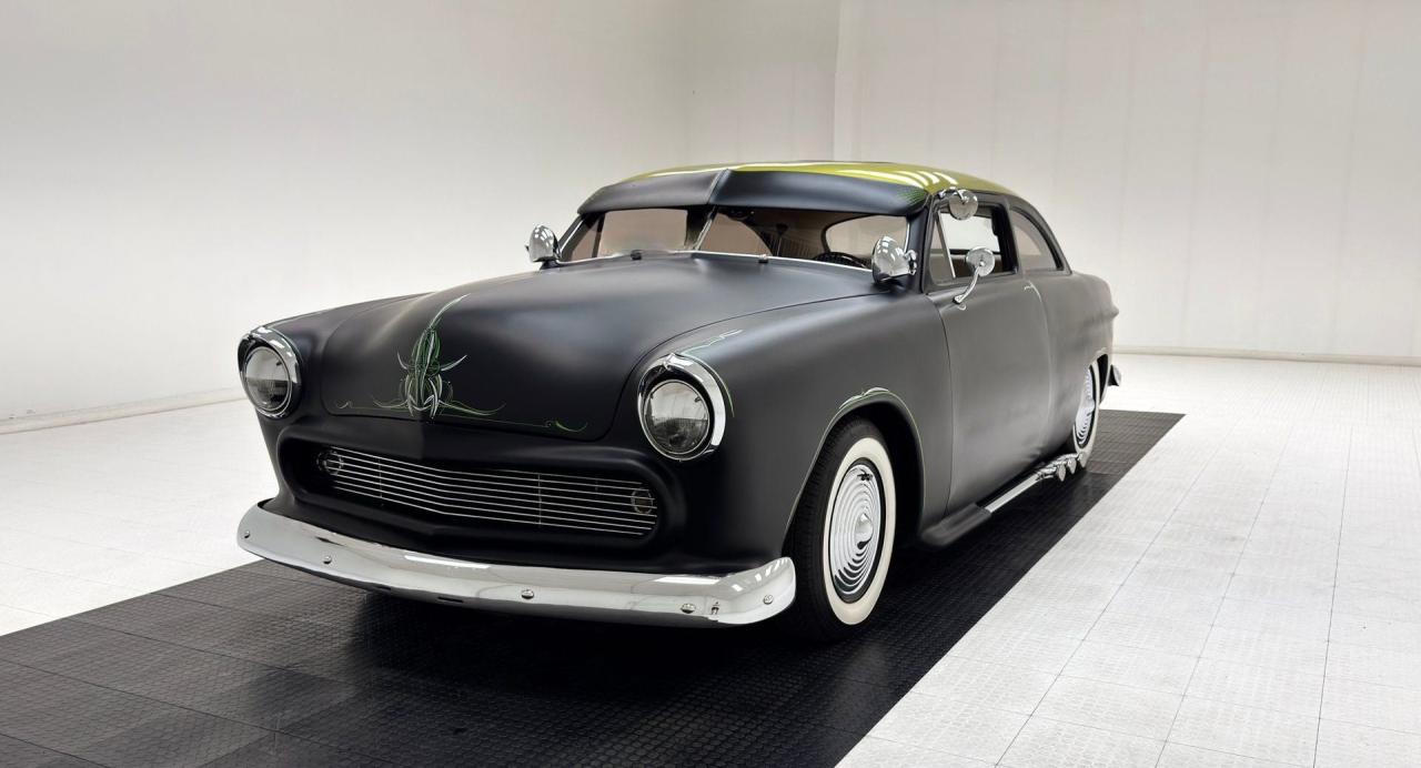 1950 Ford Custom Tudor Sedan LesAnciennes.com