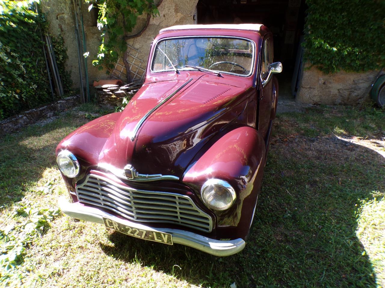 SIMCA 6 Simca 6 - 1949 LesAnciennes.com