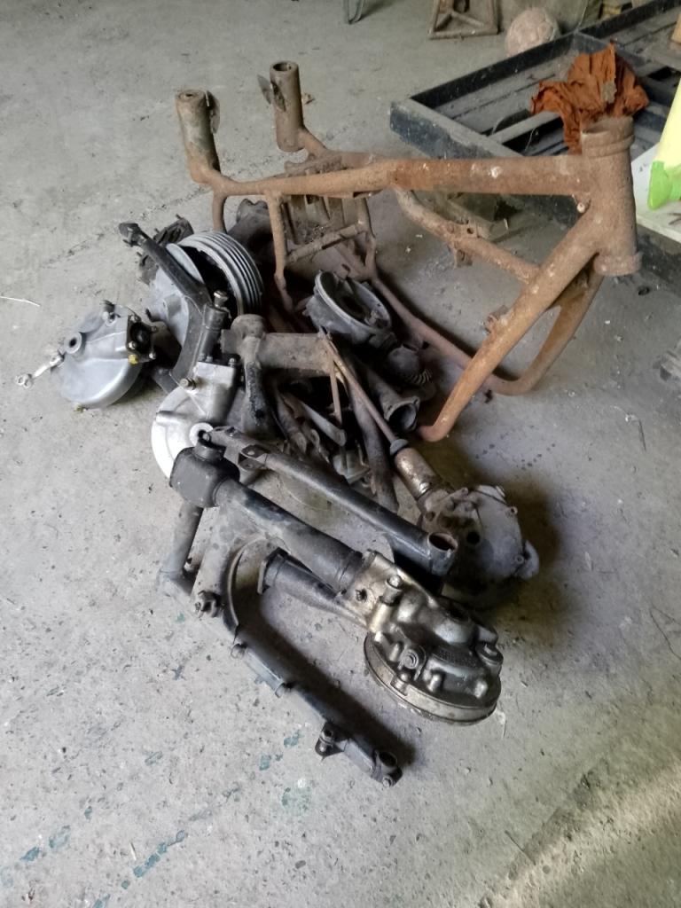 Lot de pièces BMW R50 /2 LesAnciennes.com