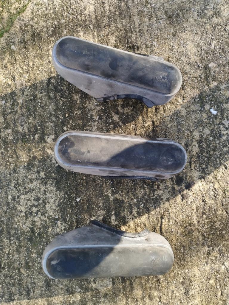 Butoirs Sacred PEUGEOT 403 LesAnciennes.com