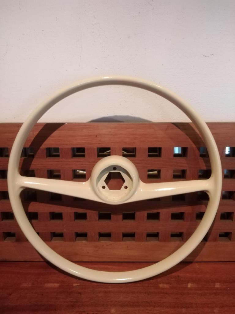 Volant RENAULT Dauphine LesAnciennes.com
