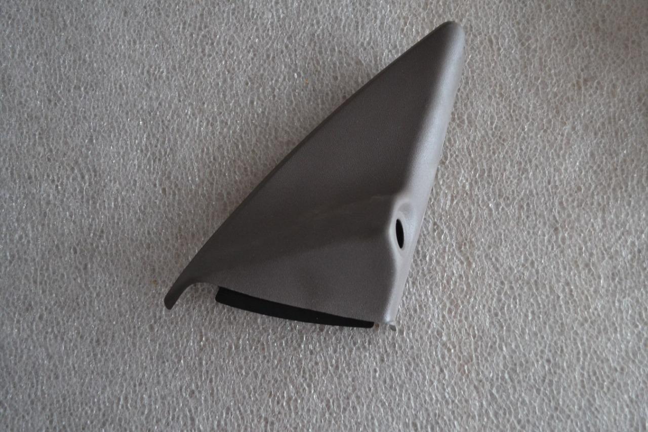 Enjoliveur intérieur rétroviseur G PEUGEOT 405 LesAnciennes.com