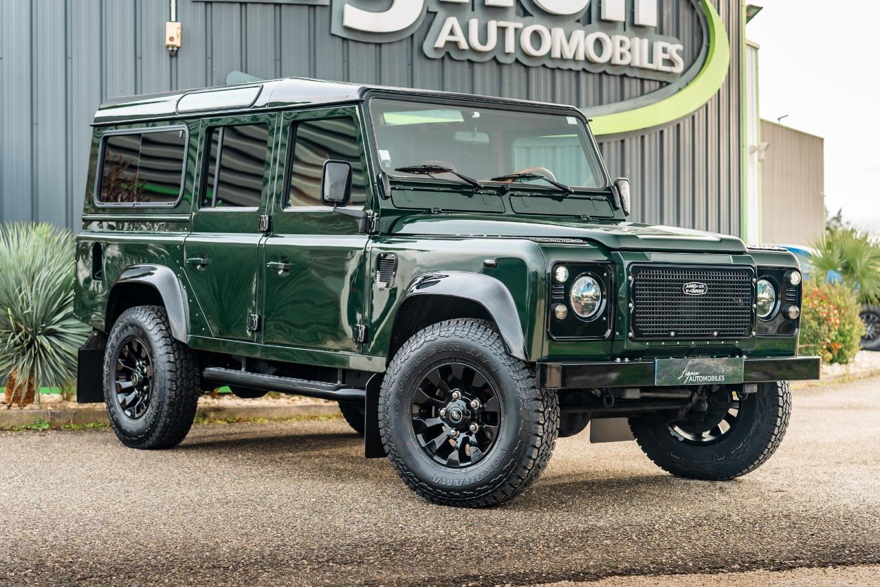 LAND ROVER Defender - 2004 LesAnciennes.com